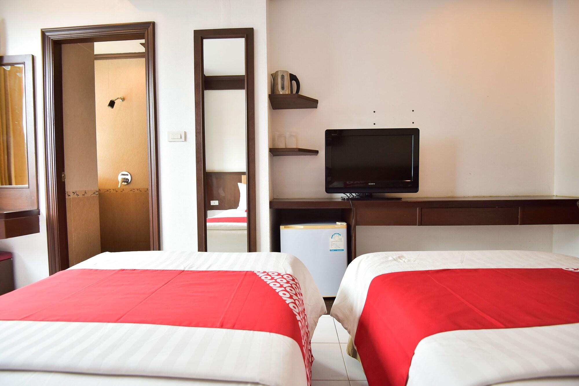 Oyo 389 Sira Boutique Residence Phuket Bagian luar foto