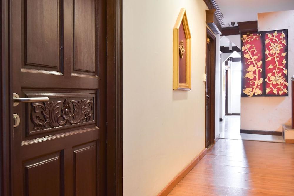 Oyo 389 Sira Boutique Residence Phuket Bagian luar foto