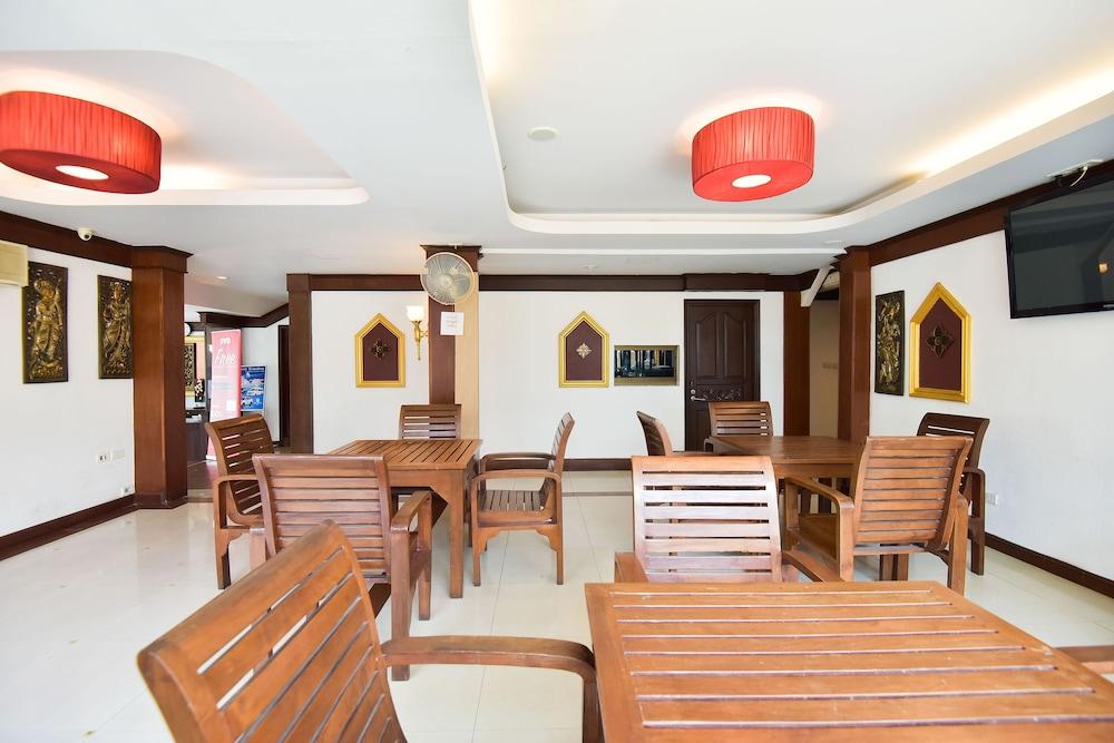 Oyo 389 Sira Boutique Residence Phuket Bagian luar foto