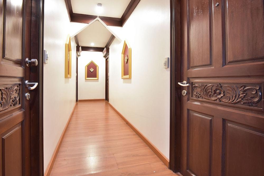 Oyo 389 Sira Boutique Residence Phuket Bagian luar foto