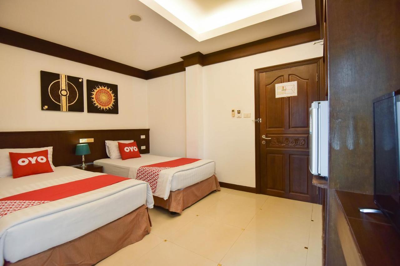 Oyo 389 Sira Boutique Residence Phuket Bagian luar foto