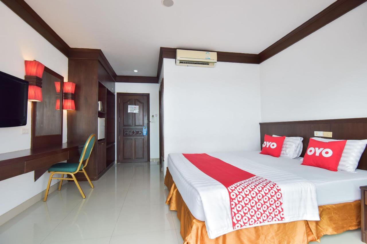 Oyo 389 Sira Boutique Residence Phuket Bagian luar foto